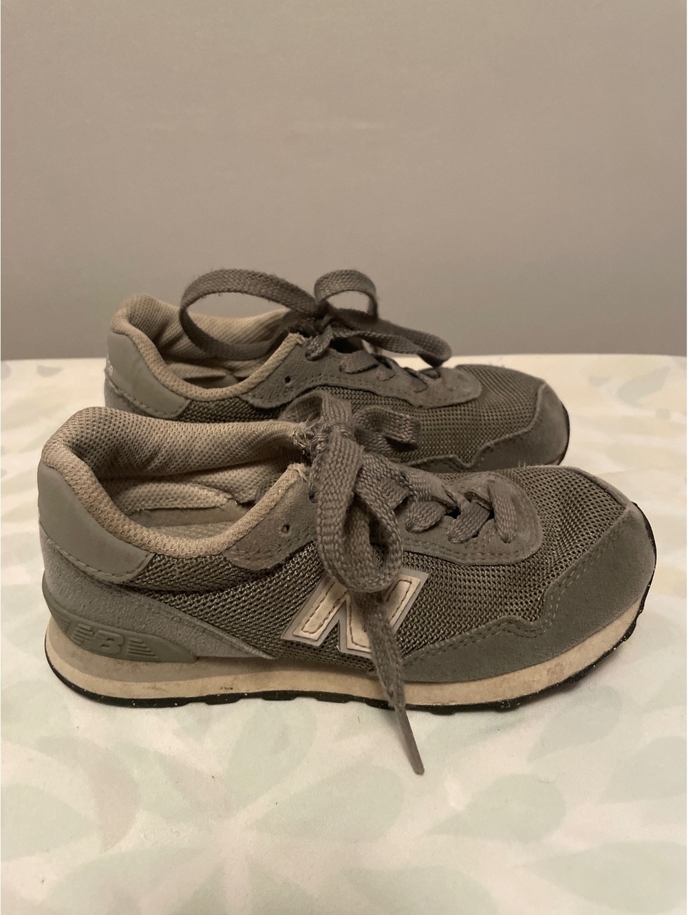 New Balance 515 Little Girls Size 11.5 Wide Gray